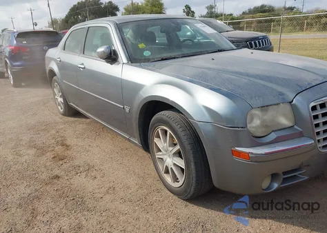 2007 Chrysler 300C из США, поврежденный, VIN 2C3LK63H87H827573